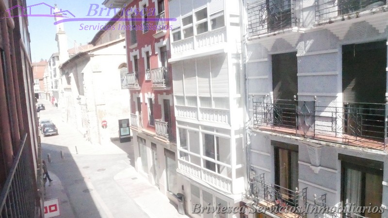 Venta APARTAMENTO en BRIVIESCA en C/ JUSTO CANTÓN SALAZAR