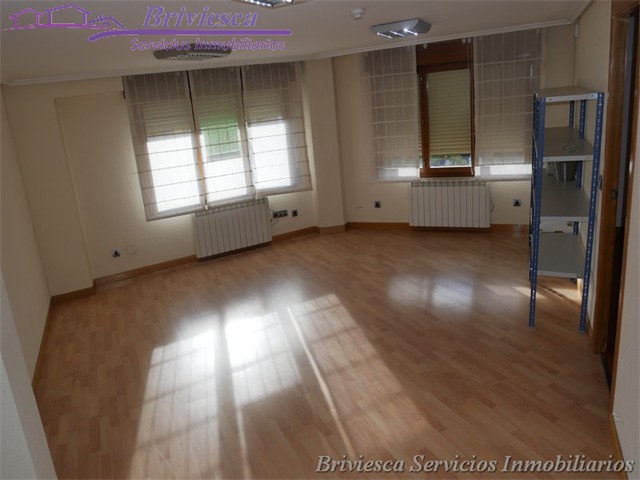 Venta Local en Plaza Sta Casilda 1, Briviesca Servicios Inmobiliarios _13